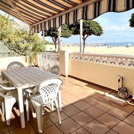 Casa Comoda Delante De La Playa Con Vista Al Mar Кембрилс Екстериор снимка