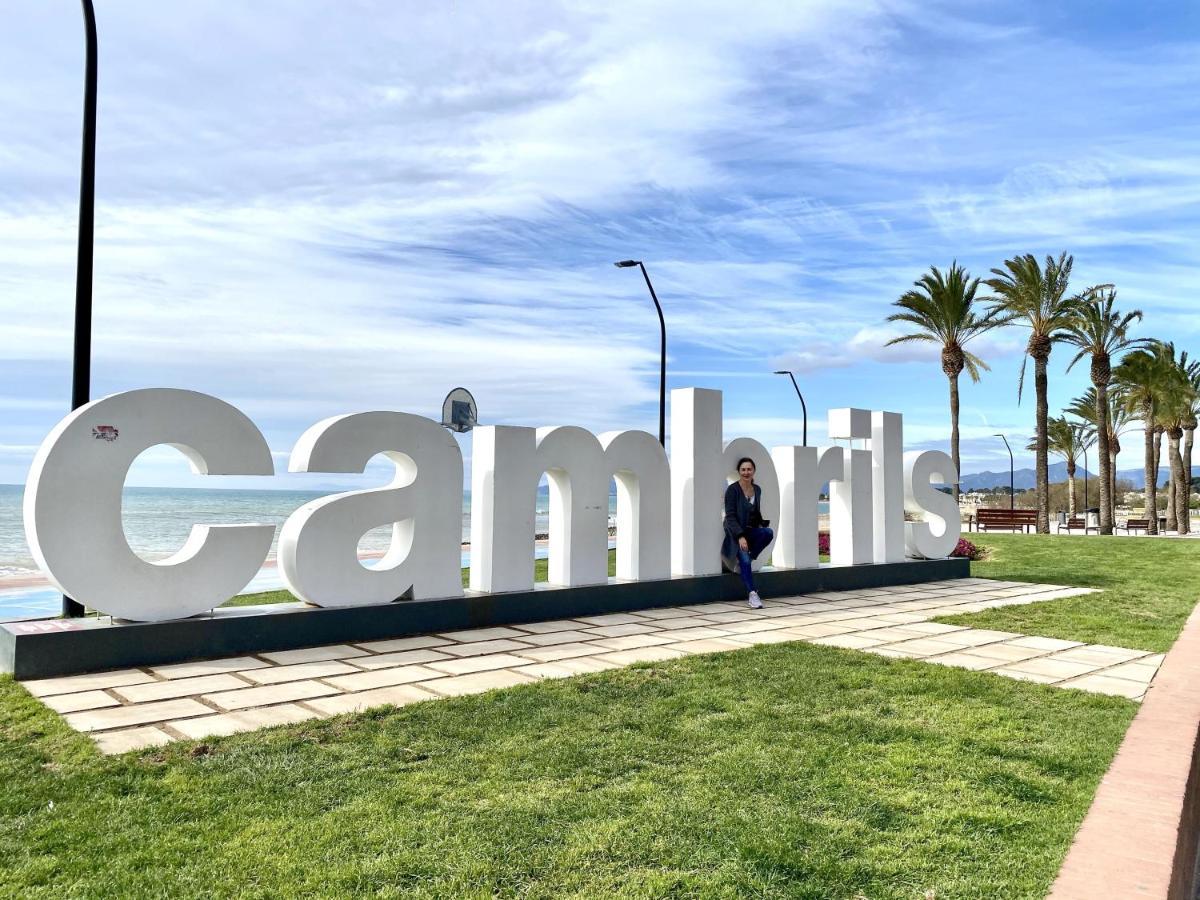 Casa Comoda Delante De La Playa Con Vista Al Mar Кембрилс Екстериор снимка