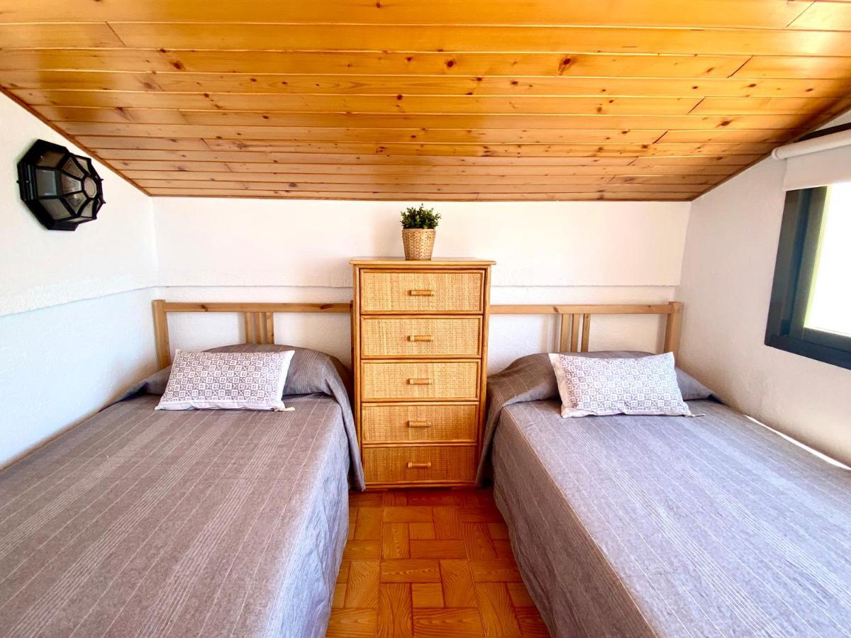Casa Comoda Delante De La Playa Con Vista Al Mar Кембрилс Екстериор снимка