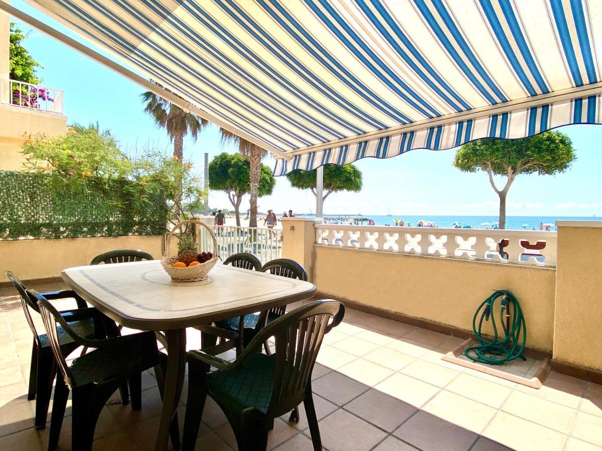 Casa Comoda Delante De La Playa Con Vista Al Mar Кембрилс Екстериор снимка