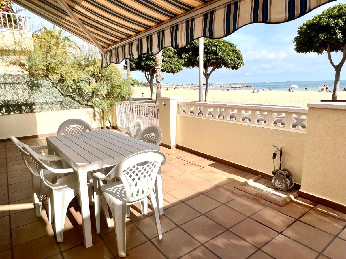 Casa Comoda Delante De La Playa Con Vista Al Mar Кембрилс Екстериор снимка